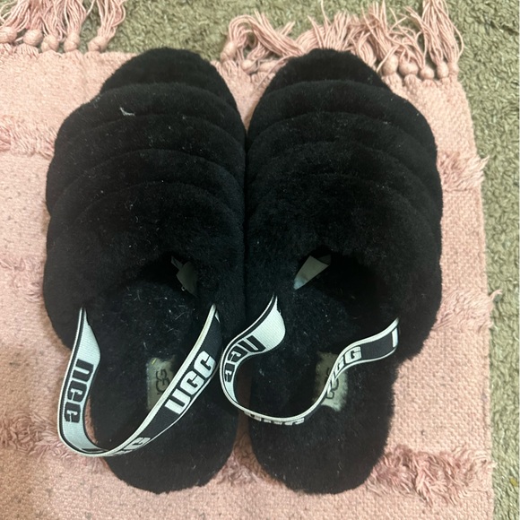 Uggs - Picture 2 of 2